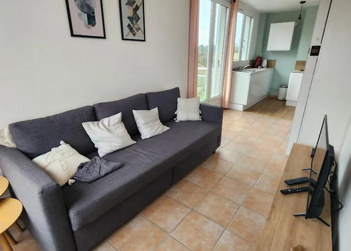 Charmant Logement Avec Parking Prive