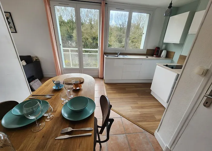 Charmant Logement Avec Parking Prive