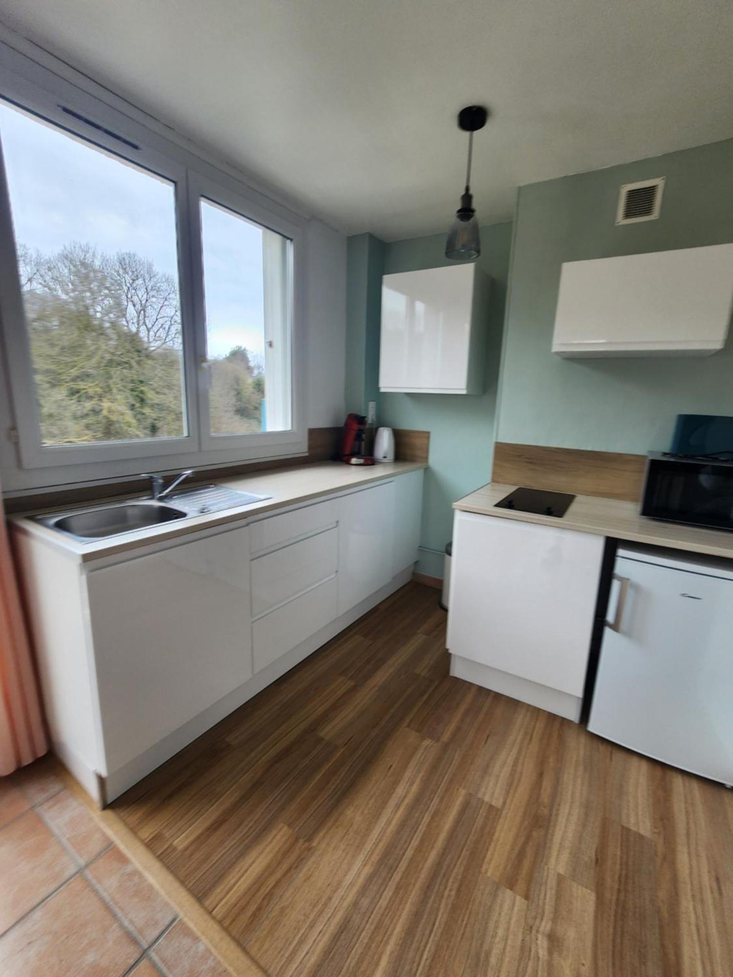 Apartment Avec Parking Prive