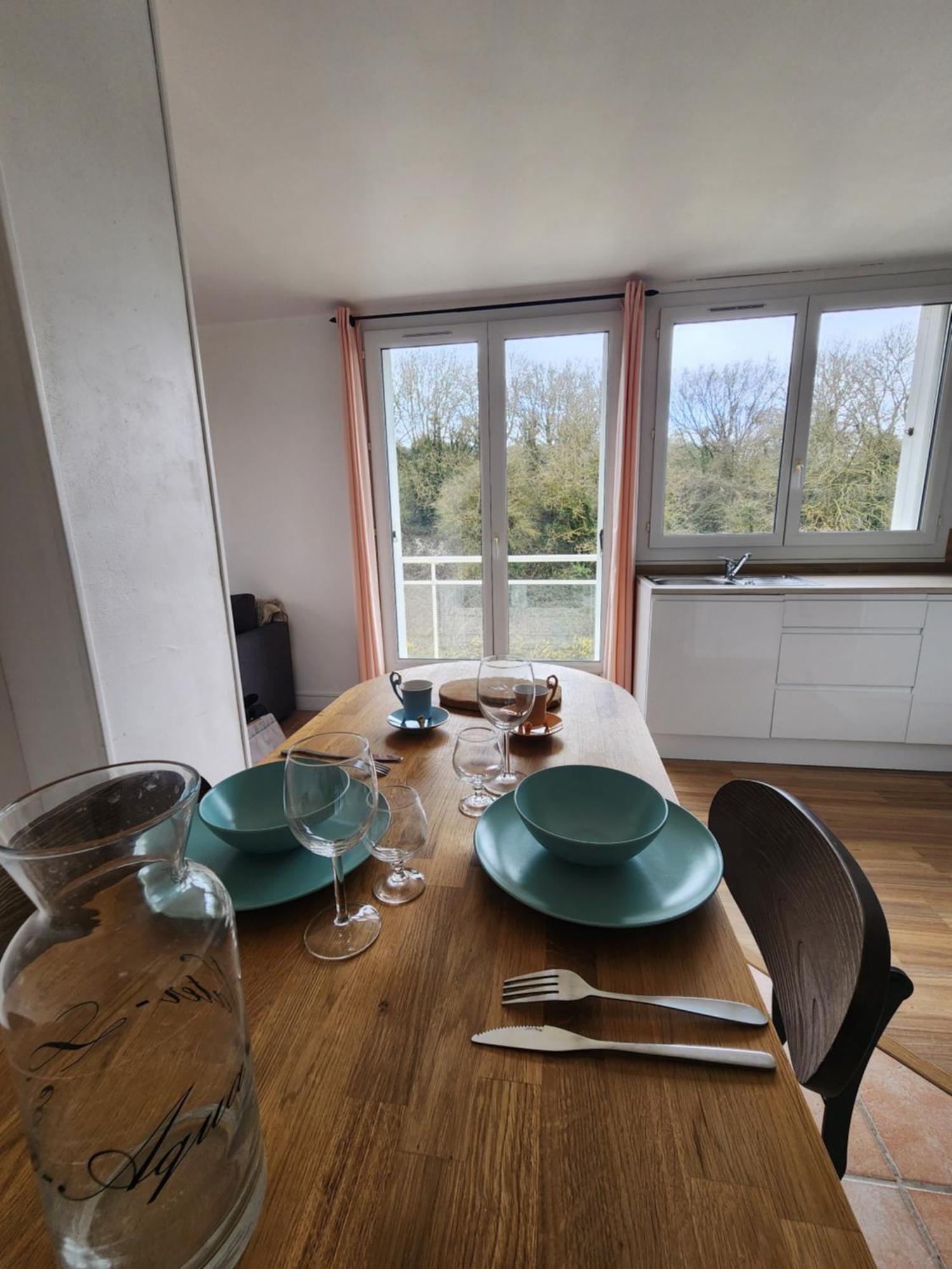 Apartment Avec Parking Prive *
